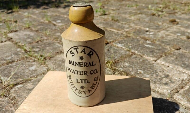 Star Mineral Water Co. Ltd. Whitstable. Bourne & Deney. Stentøjsflaske