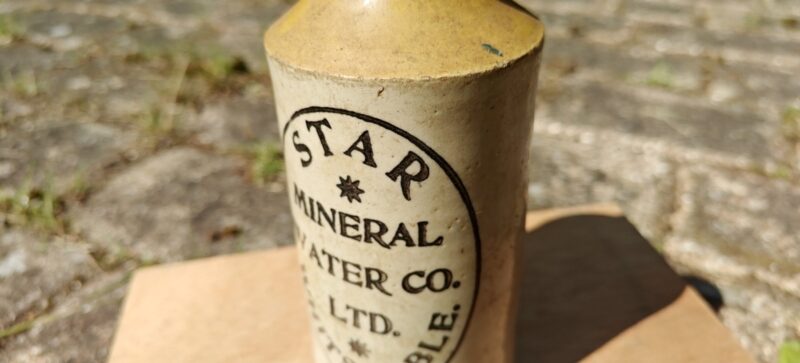 Star Mineral Water Co. Ltd. Whitstable. Bourne & Deney. Stentøjsflaske