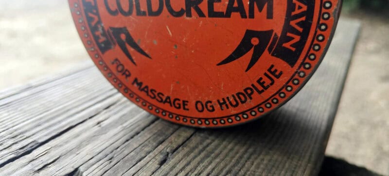 H. V. Jensen København. Coldcream. For massage og Hudpleje. Blikdåse