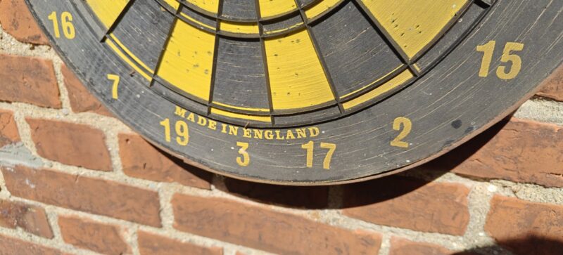 Gammel dartskive. Made in England