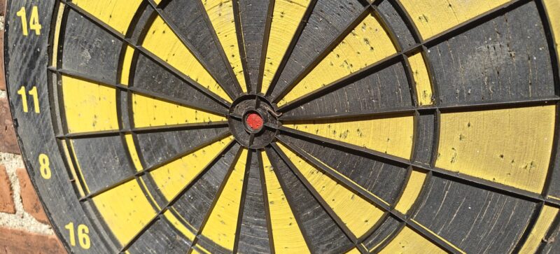 Gammel dartskive. Made in England