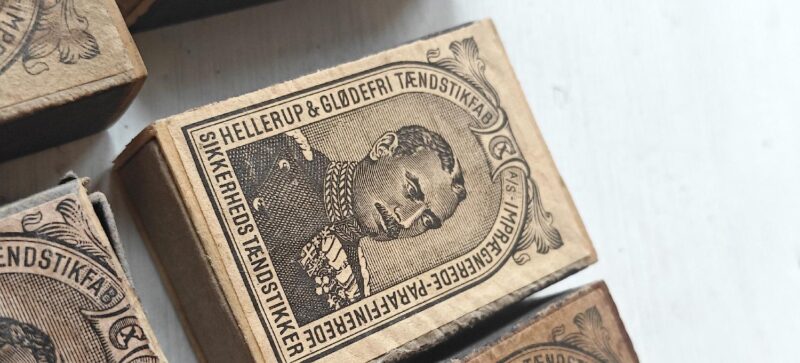 7 pakker gamle tomme tændstiksæsker fra Hellerup & Glødefri tændstiksfabrik