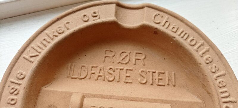 Hasle klinker og Chamottestenfabrik. Rør, Ildfaste sten, Klinker, Fliser. Bornholm. København. Reklameaskebæger
