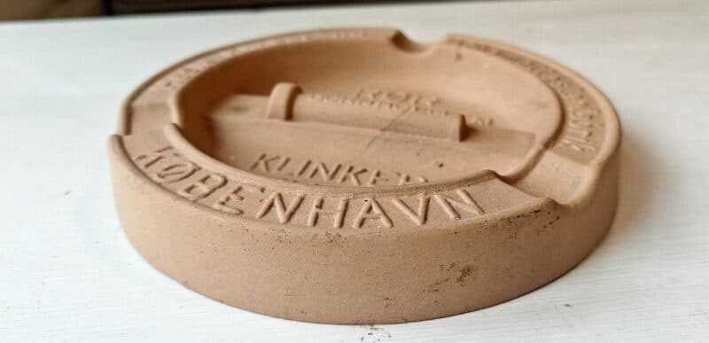 Hasle klinker og Chamottestenfabrik. Rør, Ildfaste sten, Klinker, Fliser. Bornholm. København. Reklameaskebæger
