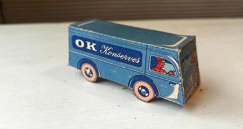 Odense Konservesfabrik. OK Konserves. Papbus
