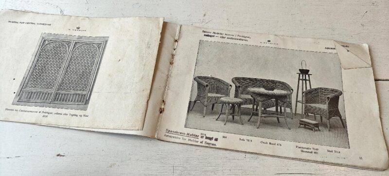 R. Wengler. Kongelig Hof Kurvemager. Amagertorv 7. Reklamebrochure