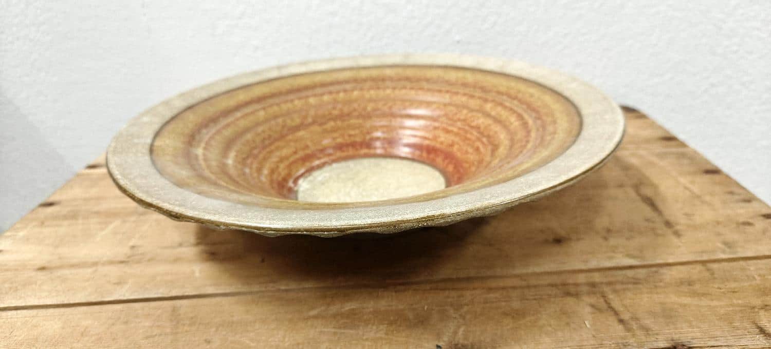 Stort fad. Brun og beige. Knabstrup