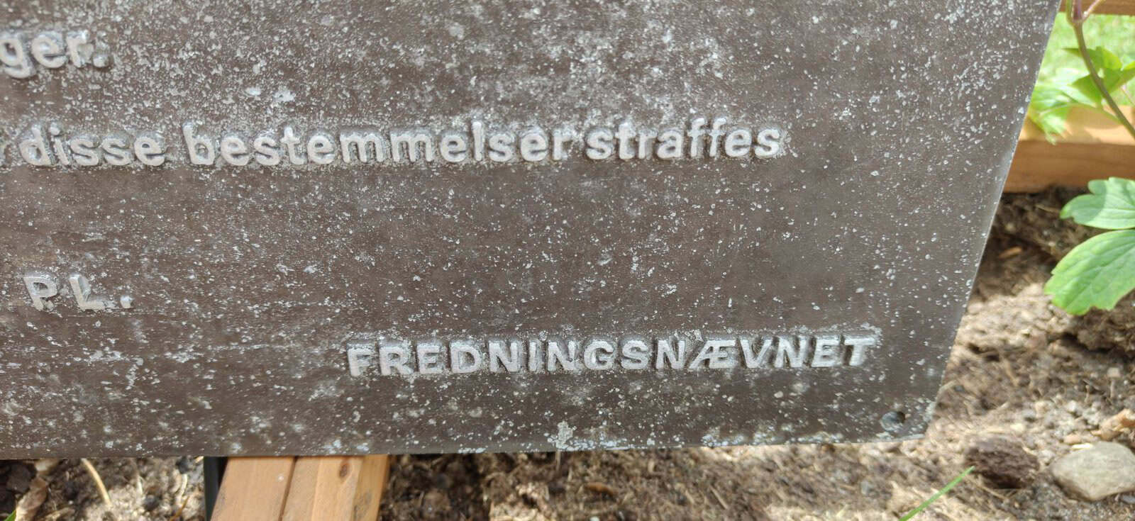 Adgangstavle (skilt) for en privat sko